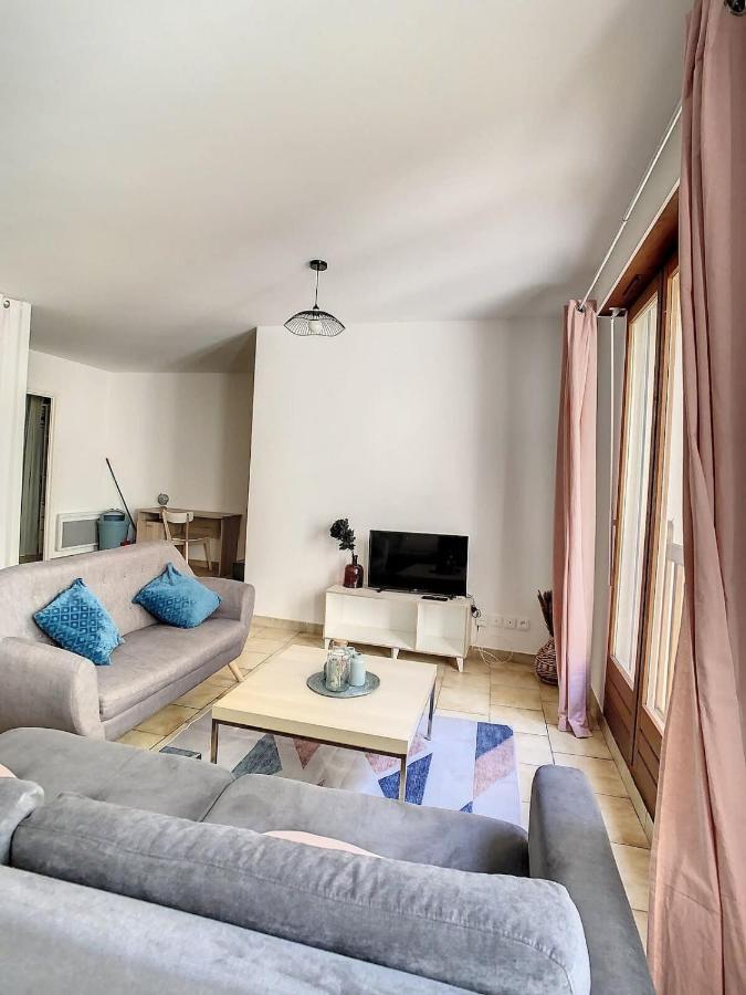 Grand Appart Spacieux Hyper Centre Gare 2Pers Troyes Exterior photo