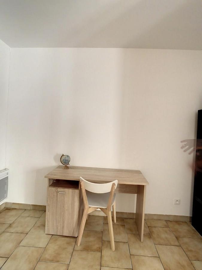 Grand Appart Spacieux Hyper Centre Gare 2Pers Troyes Exterior photo